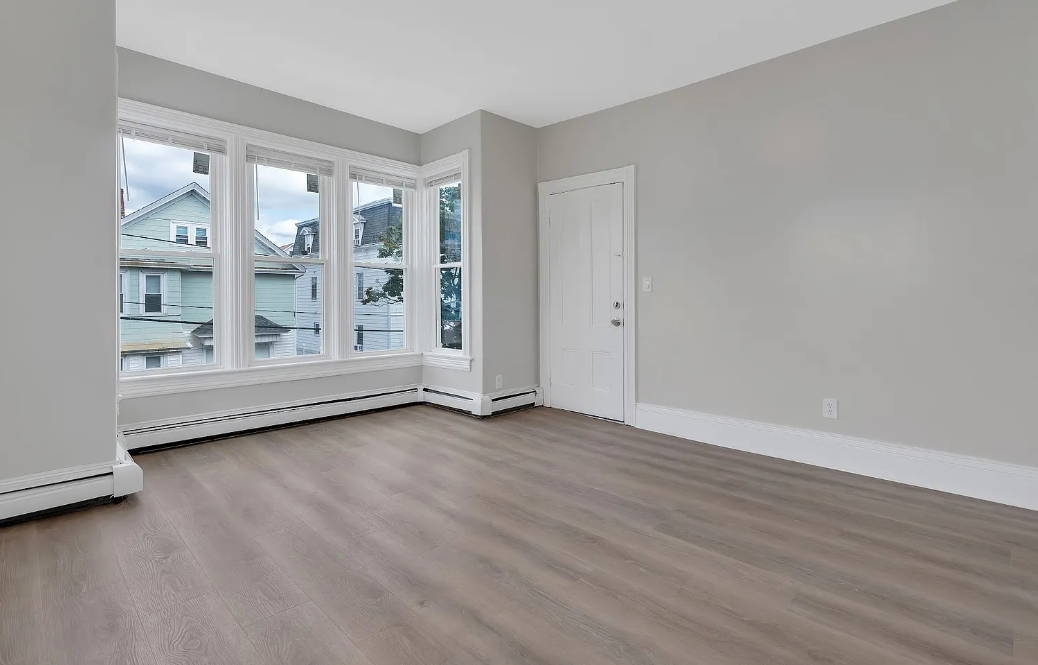 96 Centre St #2 - Photo 6 of 11