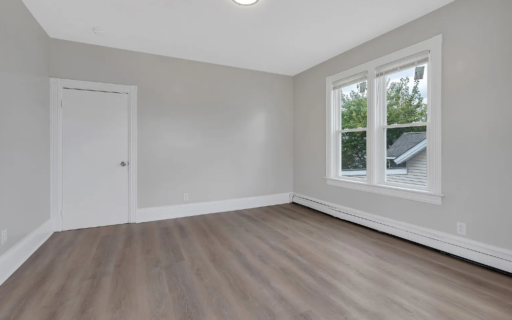 96 Centre St #2 - Photo 7 of 11