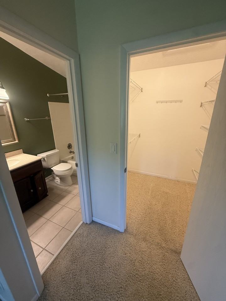10 Woodland Hills Dr #10 - Photo 6 of 12