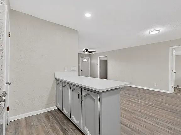 1920 Sanford Ave Sw #NA - Photo 5 of 31