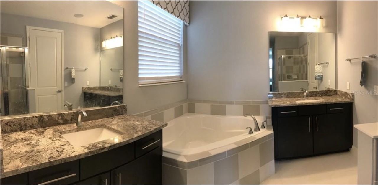 2323 Brickell Pl #NA - Photo 2 of 12