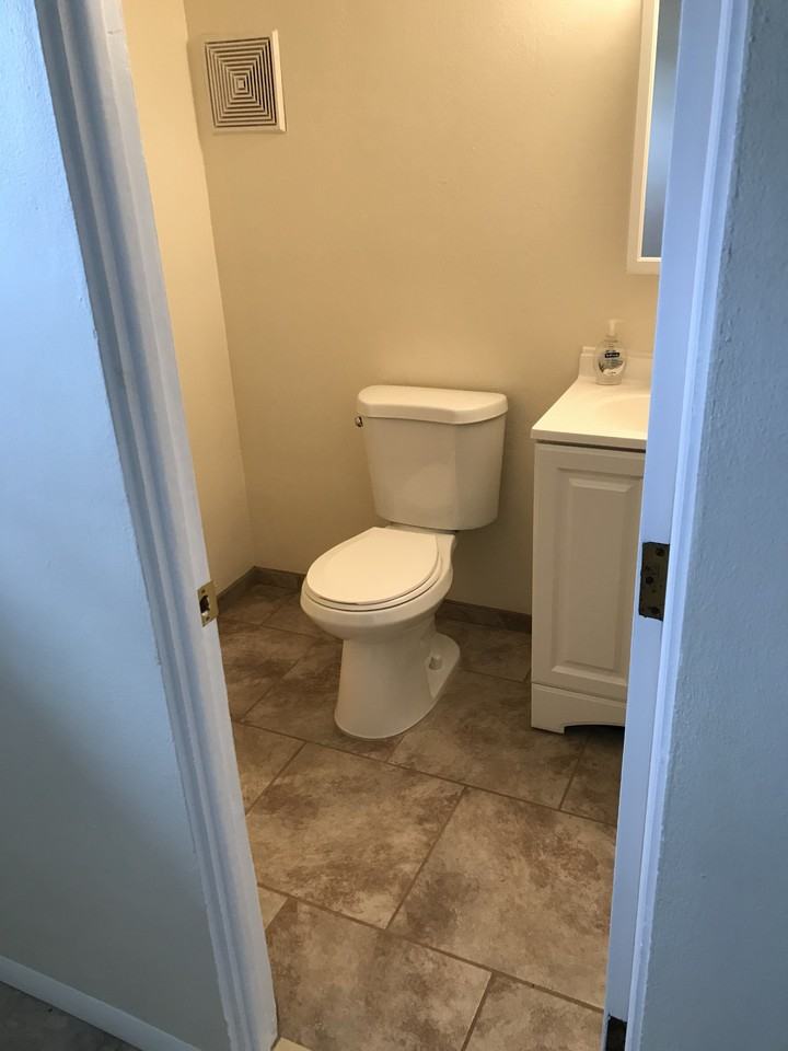 Squires Ave - Photo 3 of 10