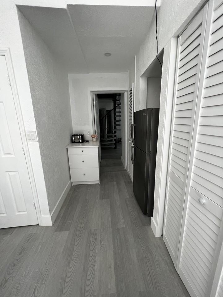 12401 Sw 20th Ter #12401 - Photo 5 of 15