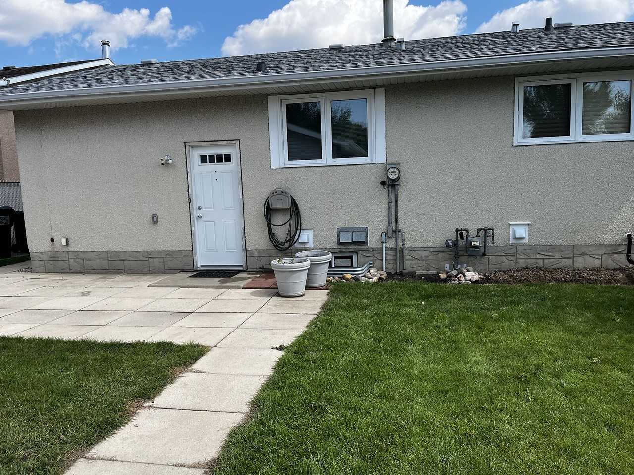 14932 81 St Nw - Photo 3 of 24