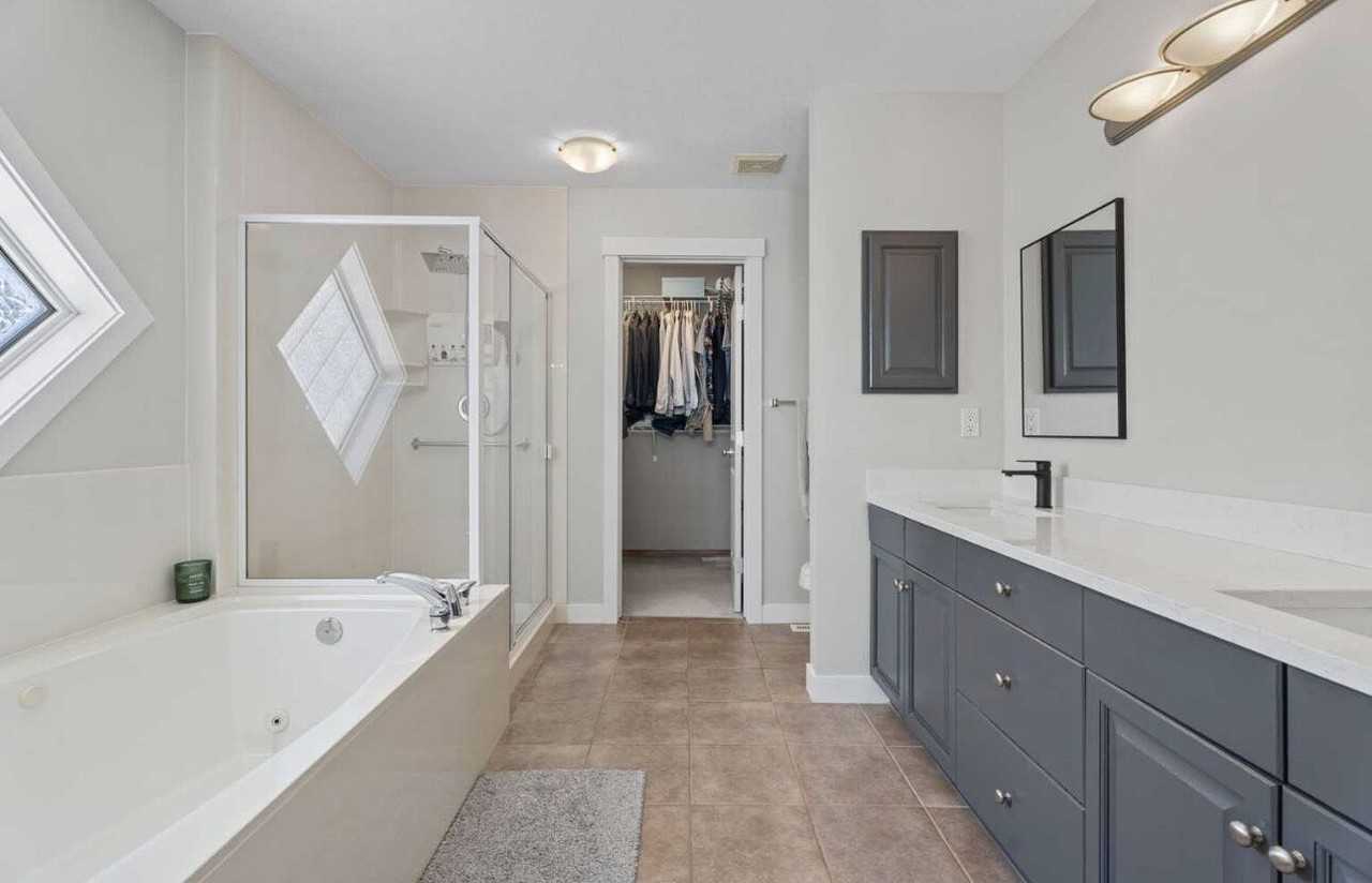 611 Cavendish Beach Bay - Photo 7 of 11