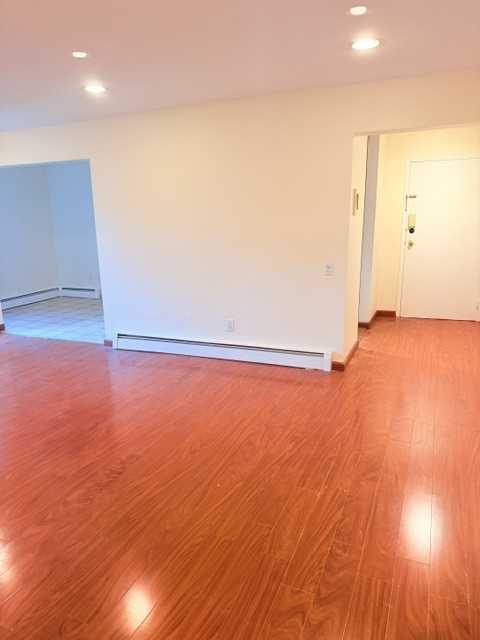 828 Main St #F - Photo 5 of 13