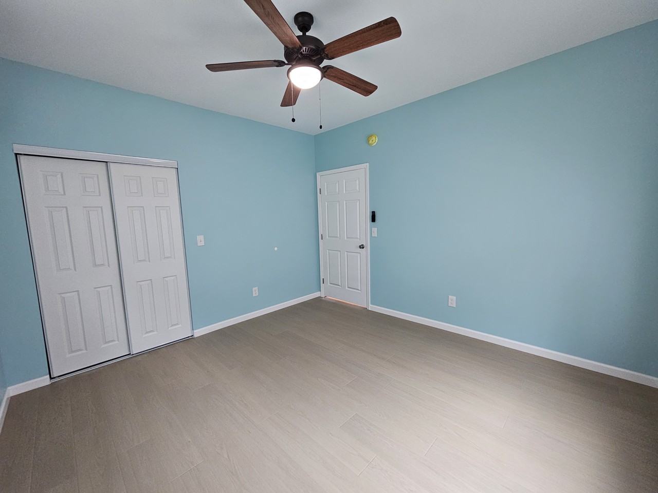 308 Hall St #A - Photo 7 of 11