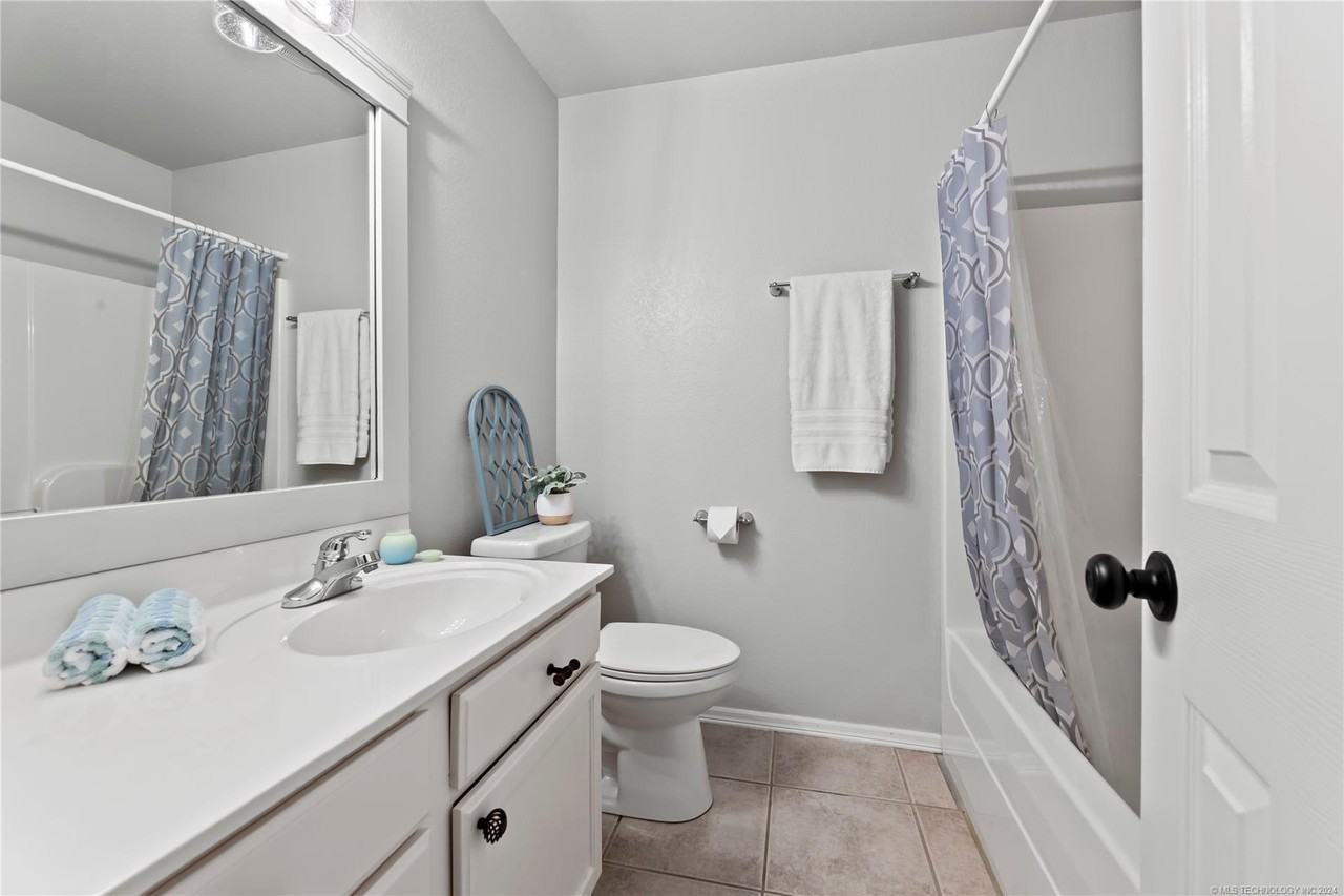 11110 N 143rd Avenue #NA - Photo 5 of 9
