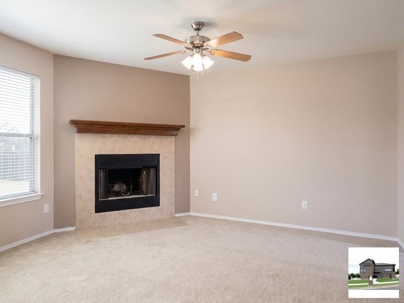 306 Sumac Trl - Photo 2 of 12