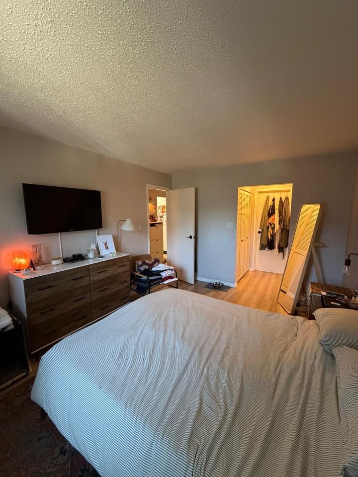 707 Gloucester Street #206 - Photo 6 of 13