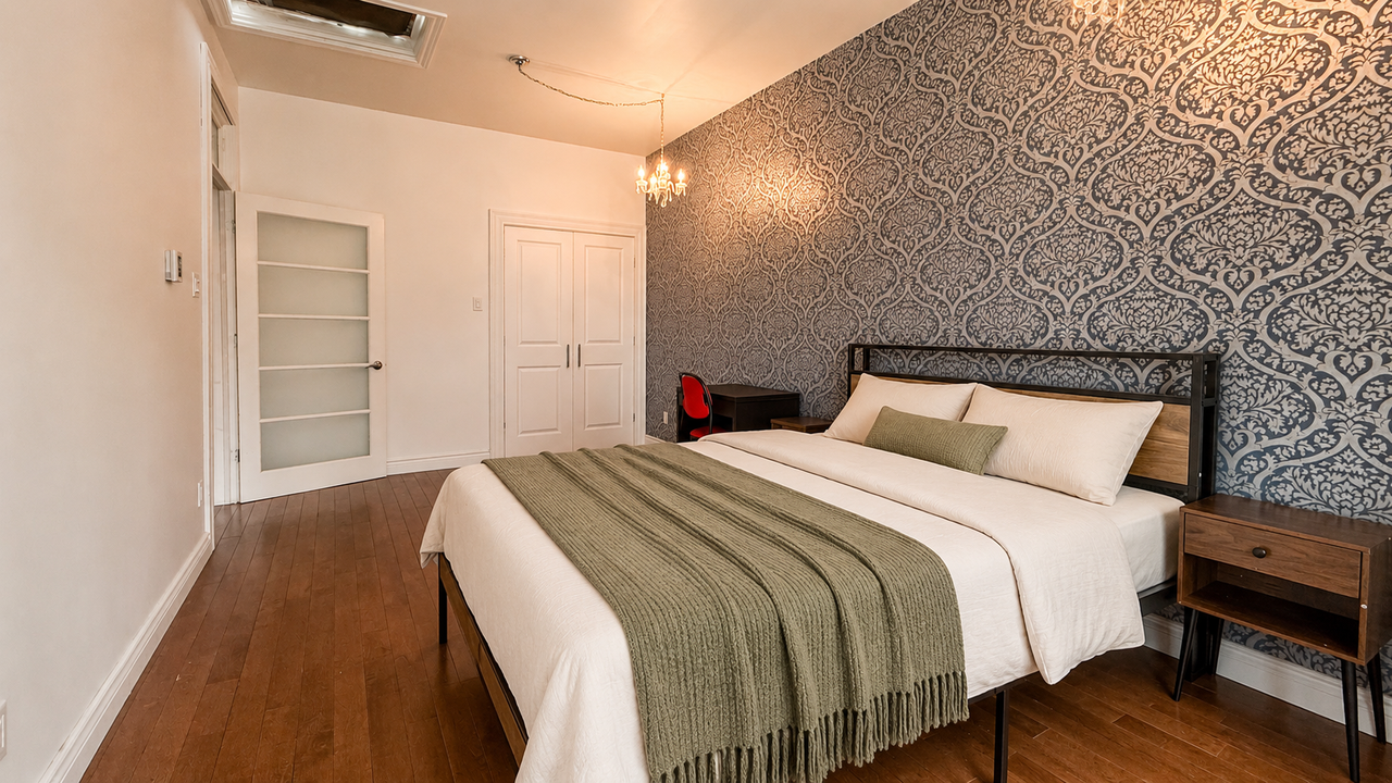 1221 Rue Saint-Christophe - Photo 4 of 14