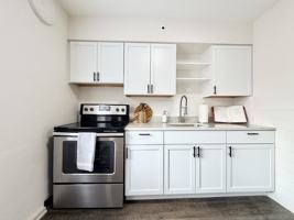 featured image of 5952 Nagel Avenue #2E