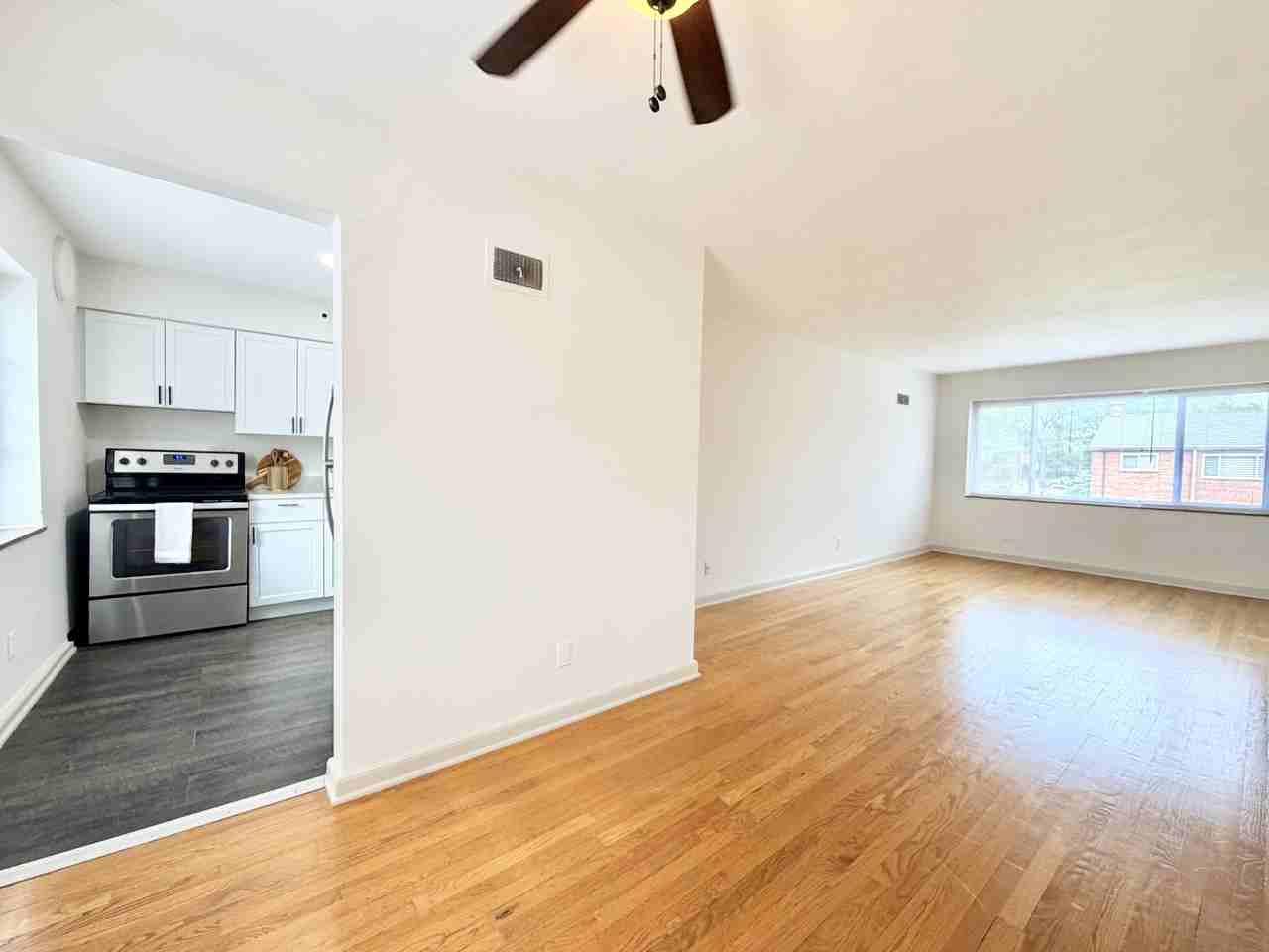 5952 Nagel Avenue #2E - Photo 4 of 9