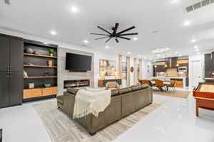 featured image of 1137 Ne Monroe St