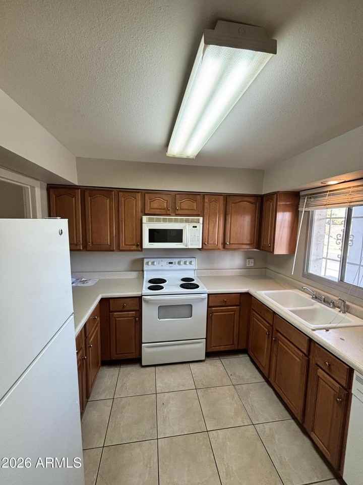 131 N Higley Rd #113 - Photo 5 of 11