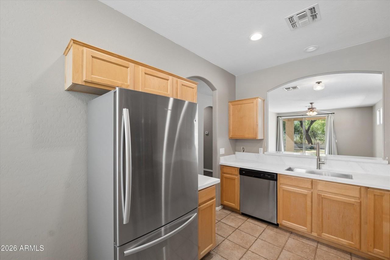 2519 E Fremont Rd - Photo 5 of 27