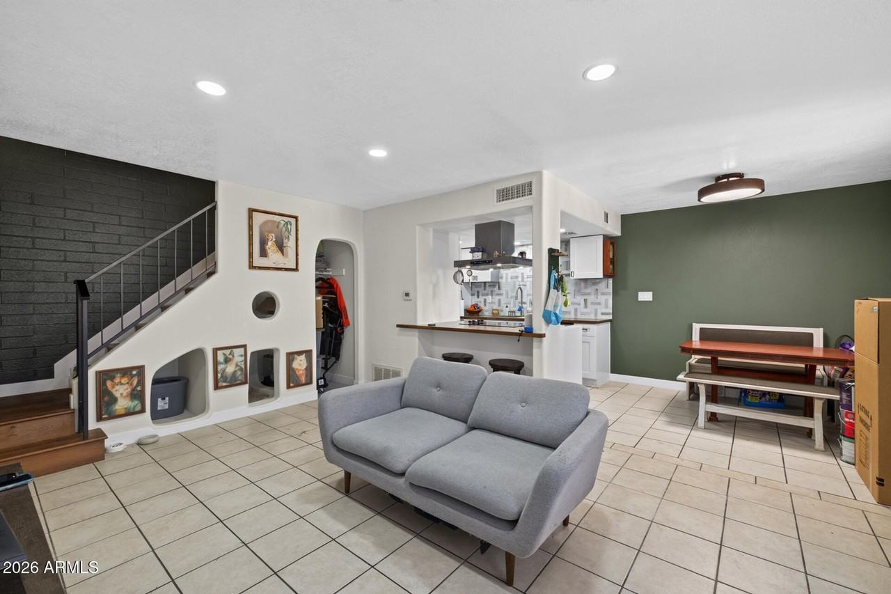 5430 W Culver St - Photo 6 of 12