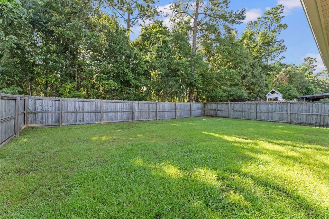 27320 Lashay Dr - Photo 3 of 41