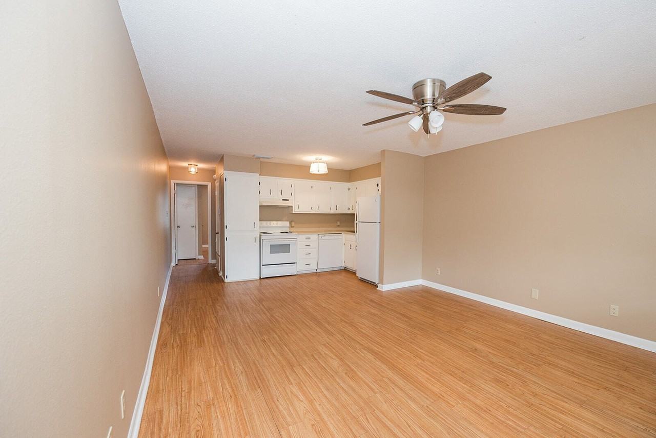 208 Fairhope Ave #18 - Photo 5 of 15
