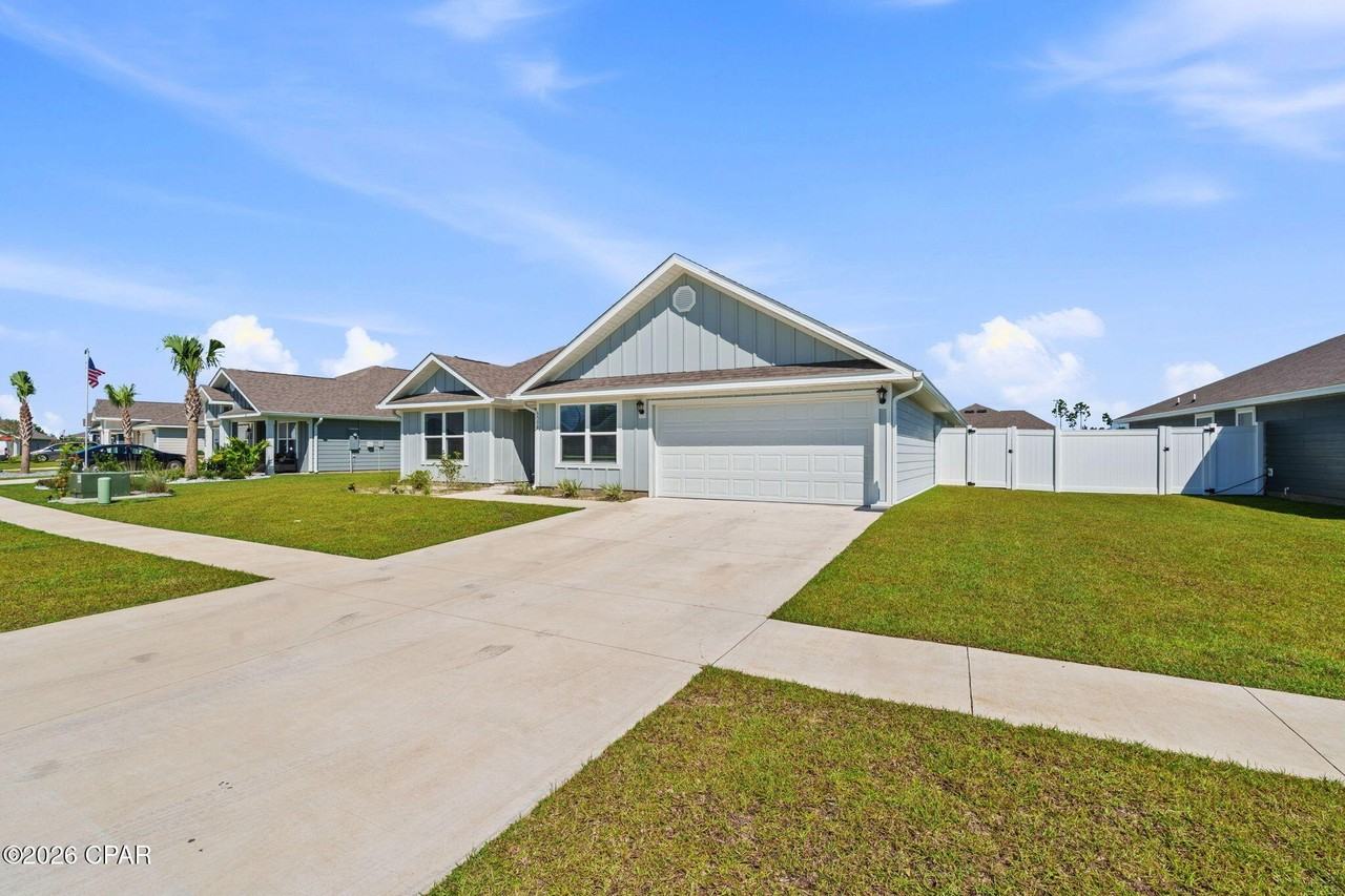 6538 Myers Rd - Photo 5 of 47