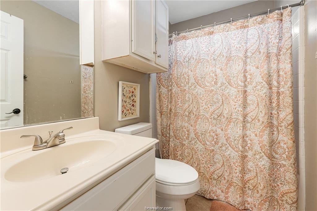 1711 Beaver Pond Ct - Photo 7 of 24