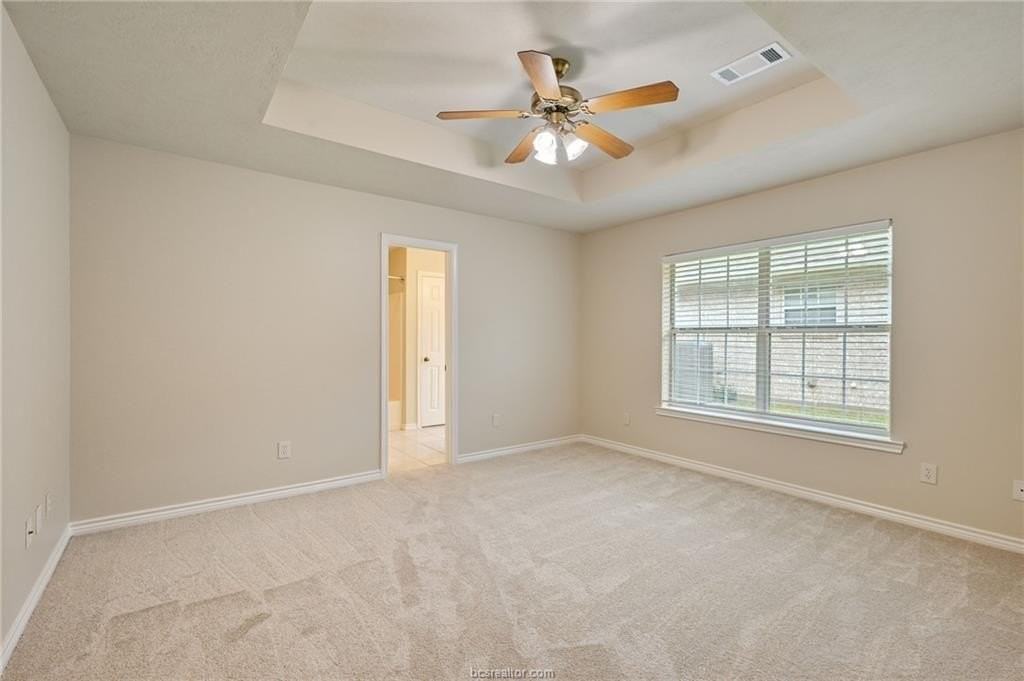 1208 Markham Ln - Photo 7 of 17