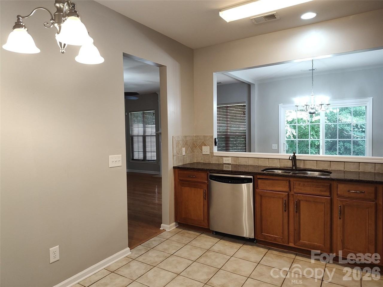 8952 Kirkley View Ct - Photo 4 of 28