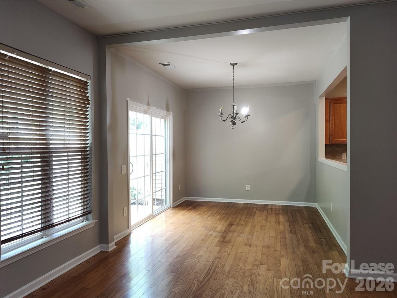 8952 Kirkley View Ct - Photo 5 of 28