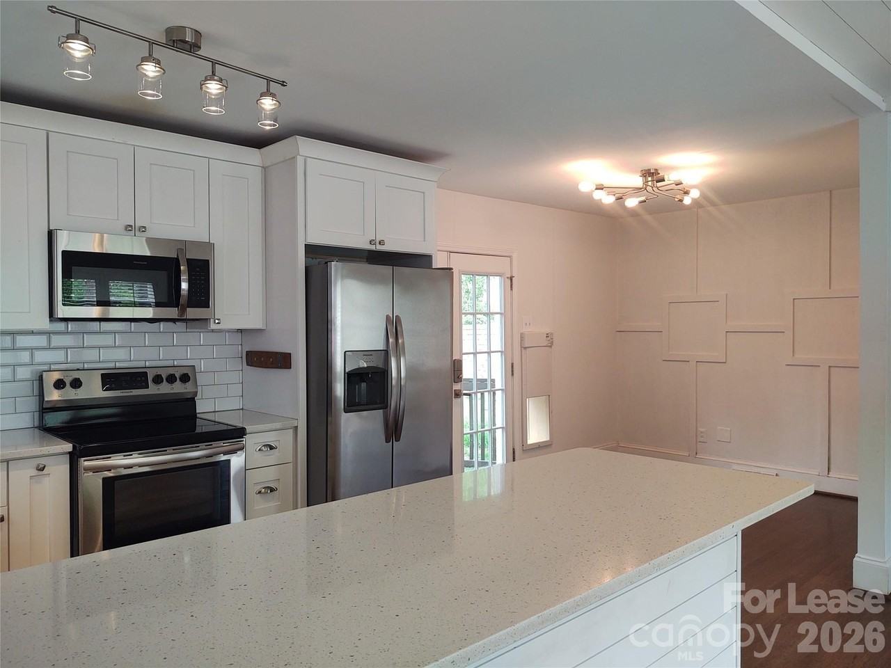 5121 Kistler Ave - Photo 4 of 19