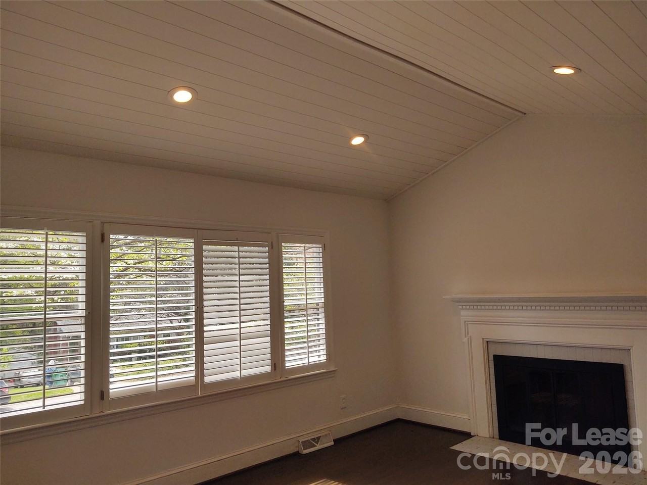 5121 Kistler Ave - Photo 7 of 19