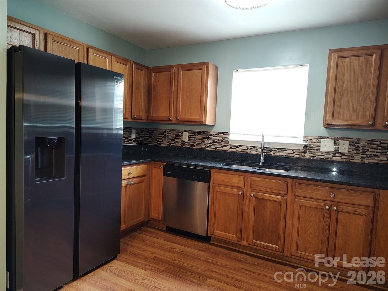 5226 Beam Lake Dr - Photo 3 of 28