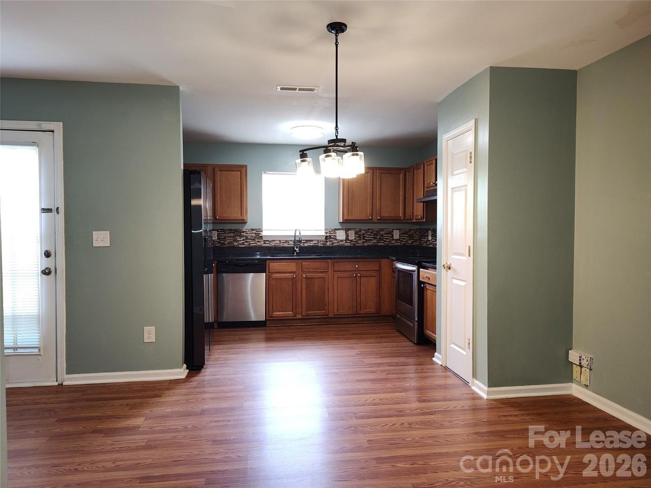 5226 Beam Lake Dr - Photo 5 of 28