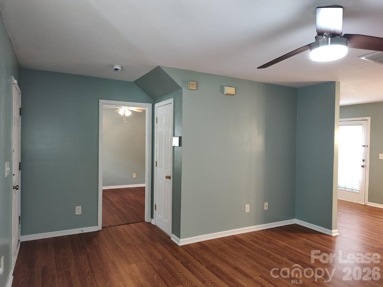 5226 Beam Lake Dr - Photo 6 of 28