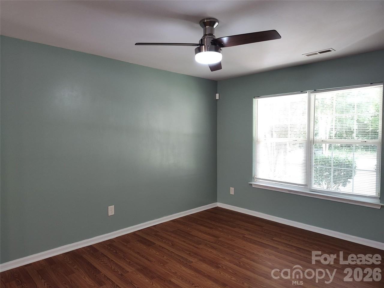 5226 Beam Lake Dr - Photo 7 of 28