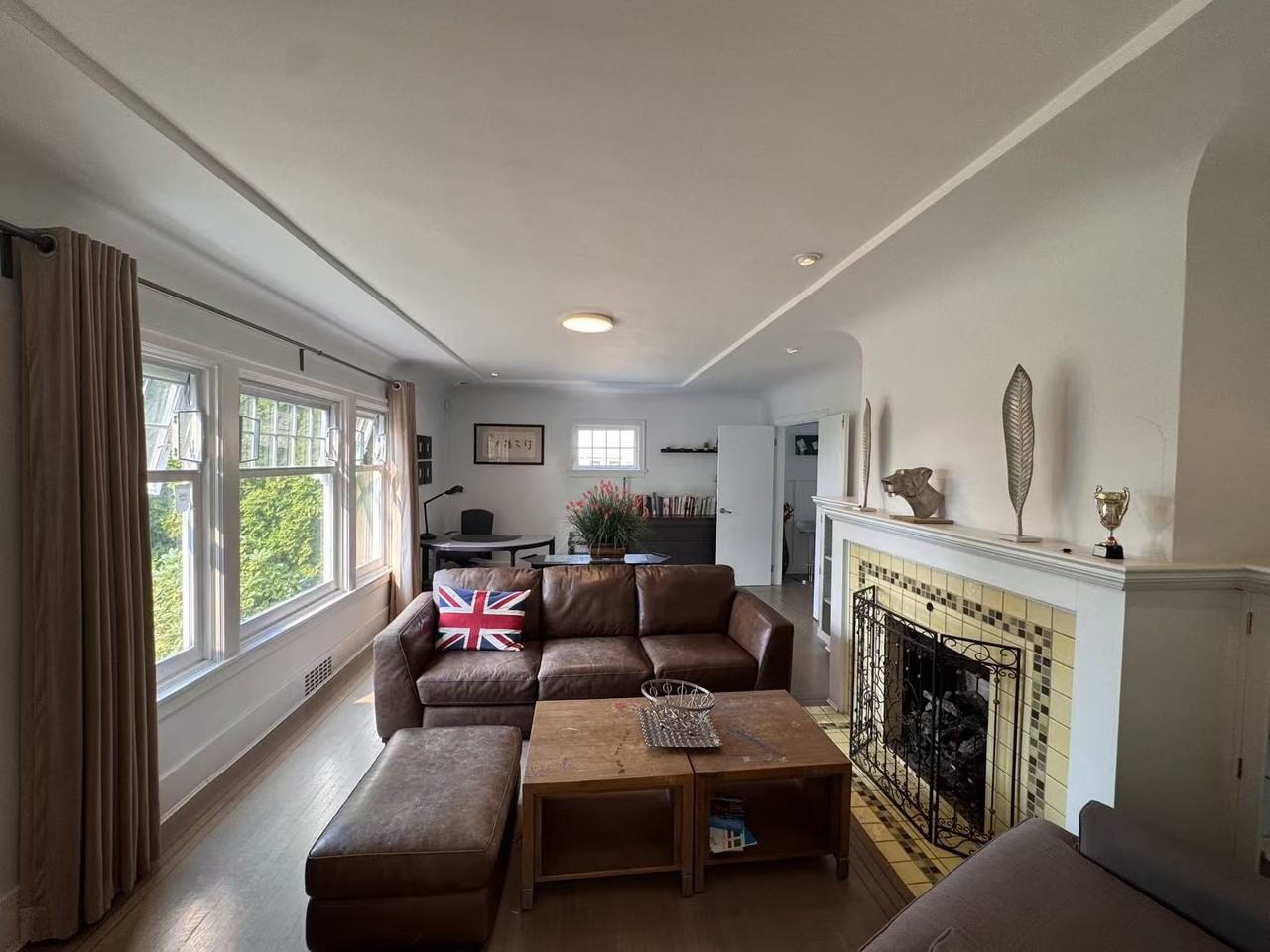 3861 West 38th Avenue - Photo 5 of 9