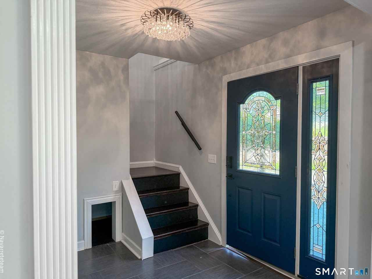 17 Kingsbury Rd - Photo 6 of 35