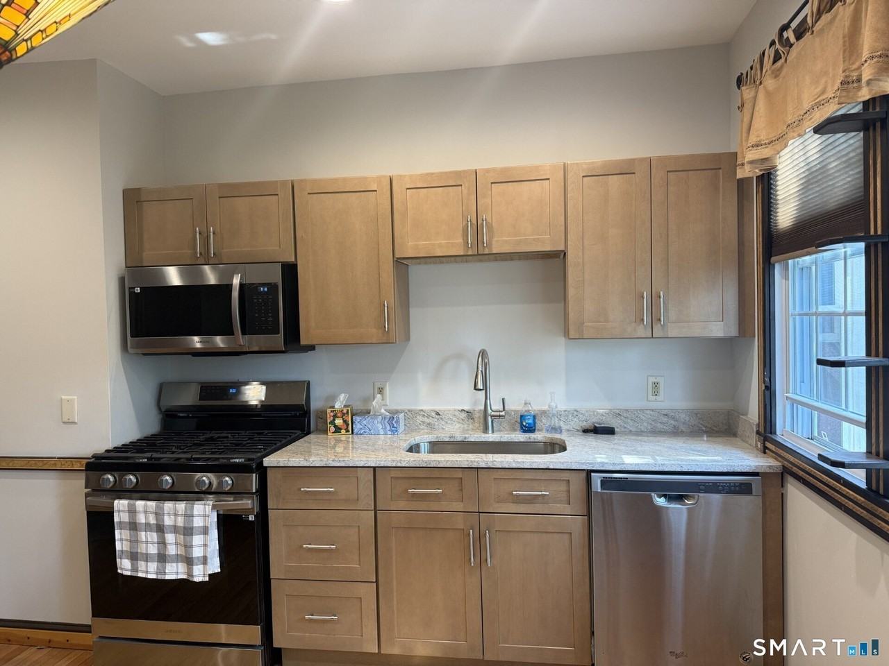 74 Cottage Ave - Photo 5 of 13