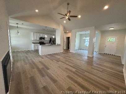 645 Glensford Dr - Photo 4 of 21