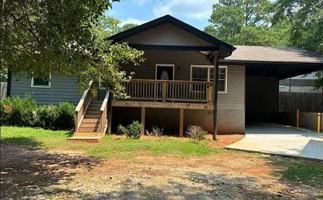 featured image of 1011 Smith Sisters Rd