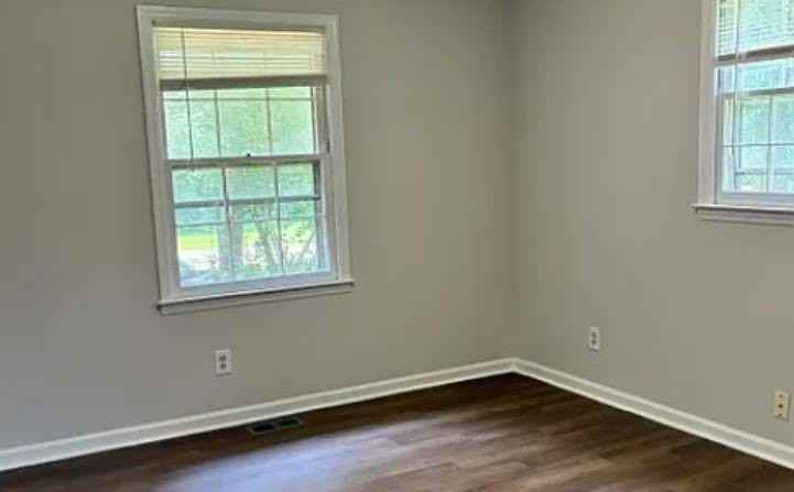 1011 Smith Sisters Rd - Photo 4 of 11