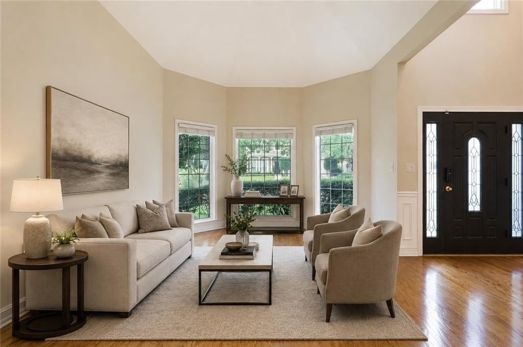 1167 Druid Walk - Photo 3 of 41