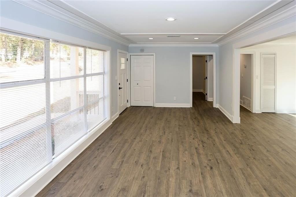 1508 Peachcrest Rd - Photo 5 of 26
