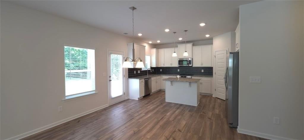 523 Grover St - Photo 4 of 19