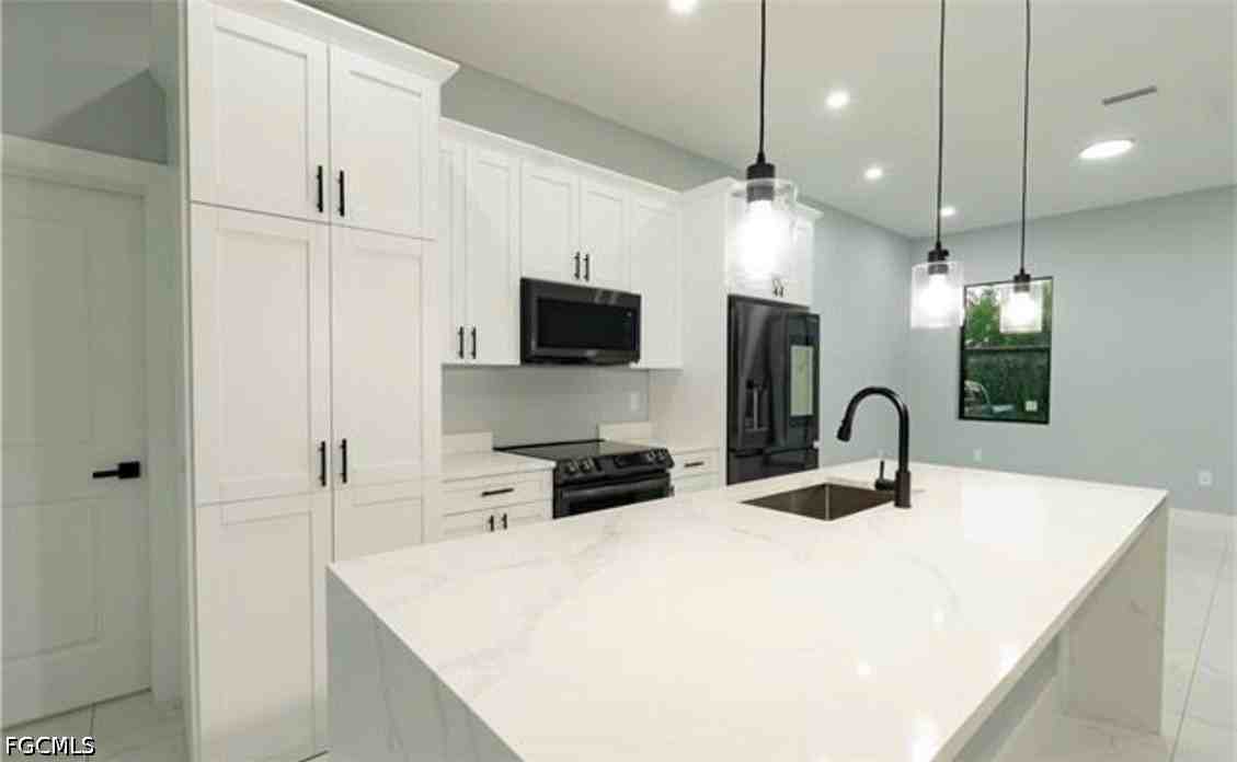4703 Elva Ave S - Photo 3 of 8