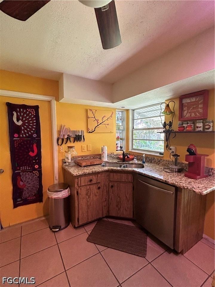 9310 Carolina St - Photo 6 of 19