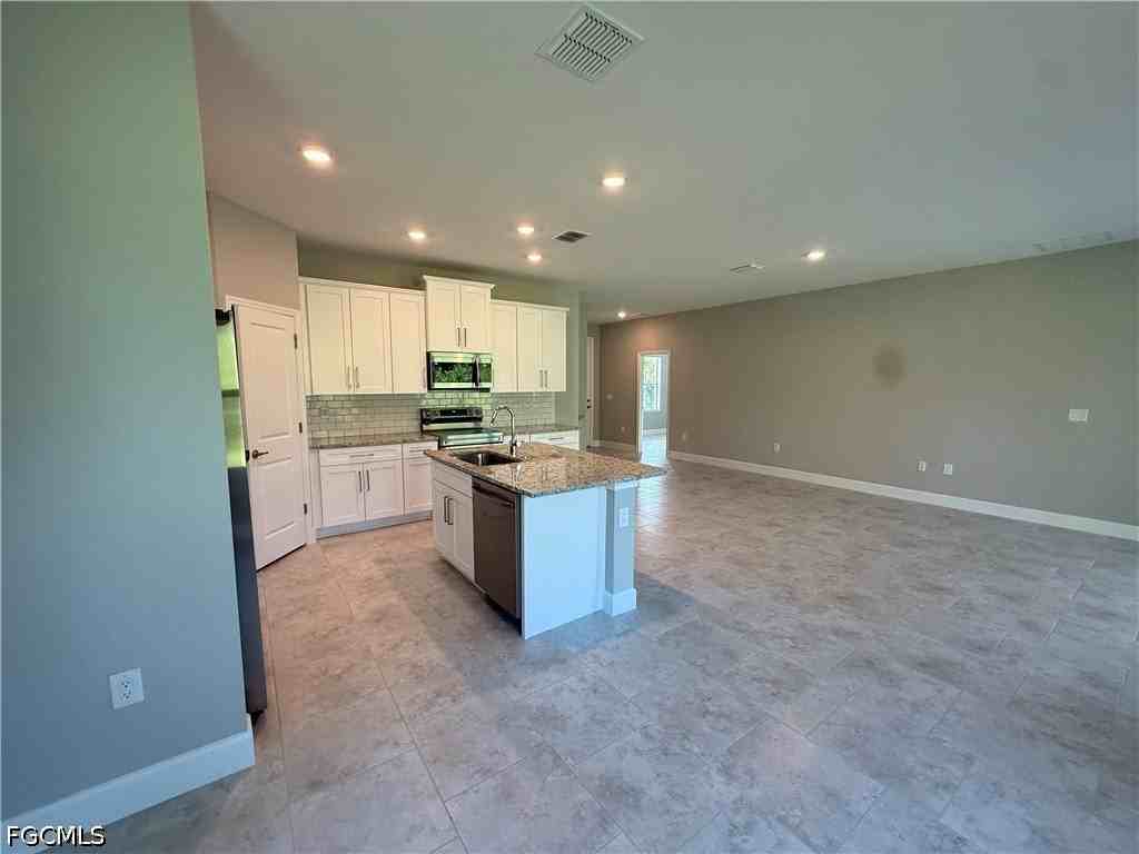 232 Bell Blvd S - Photo 7 of 25