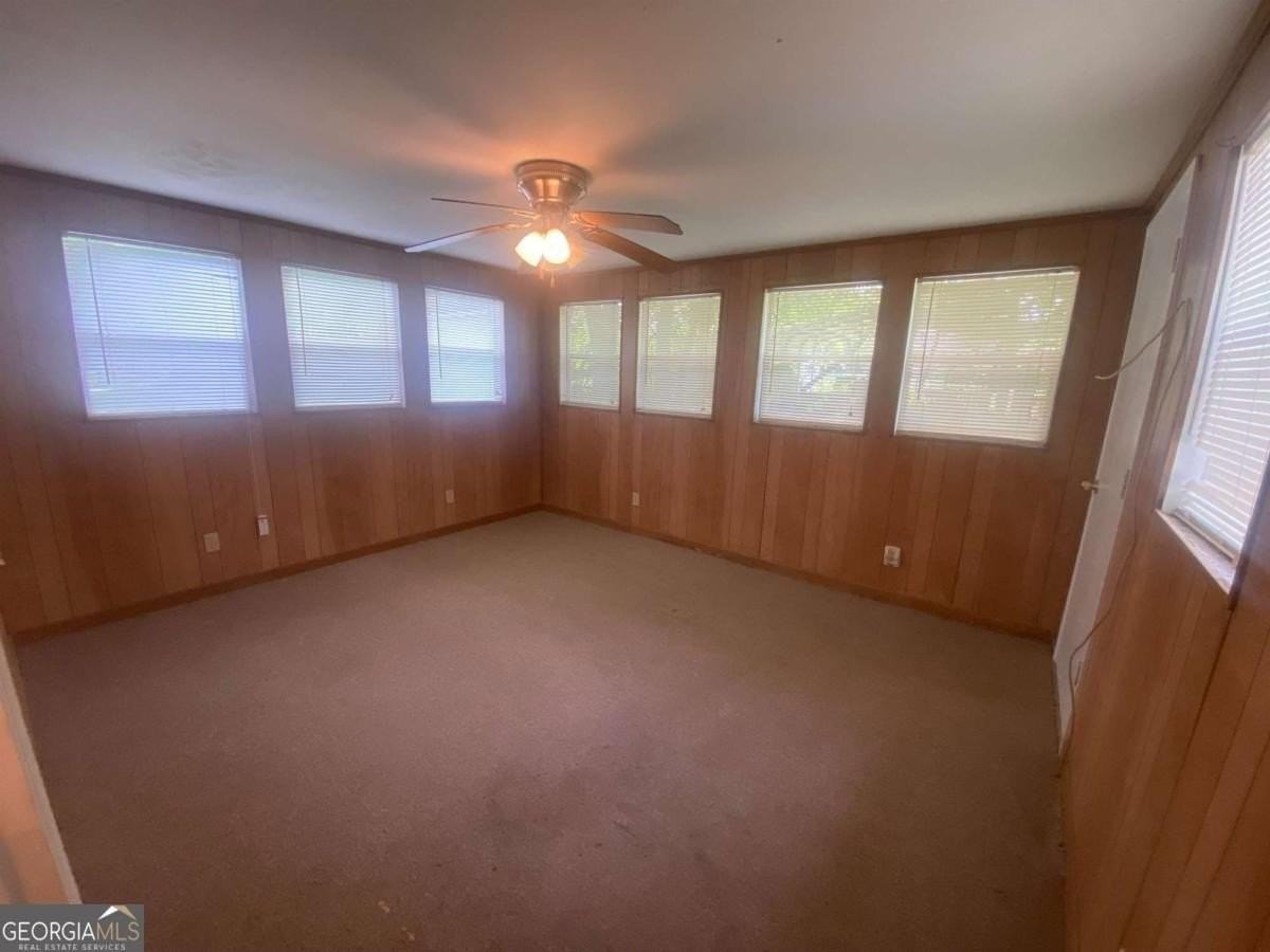 68 Condor St - Photo 6 of 8
