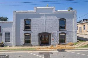 featured image of 86 S Forest Ave #B