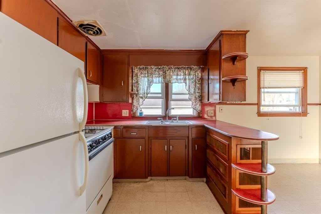302 N Nanticoke Ave #3 - Photo 7 of 12
