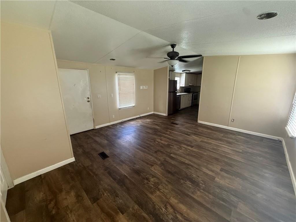 186 S Wren Ln - Photo 4 of 11